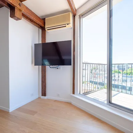 Apartament Eiffel Tower View With Ac *