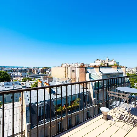 Eiffel Tower View With Ac パリ