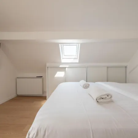 Eiffel Tower View With Ac Lägenhet