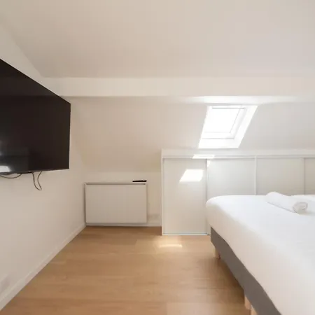 Lägenhet Eiffel Tower View With Ac Paris